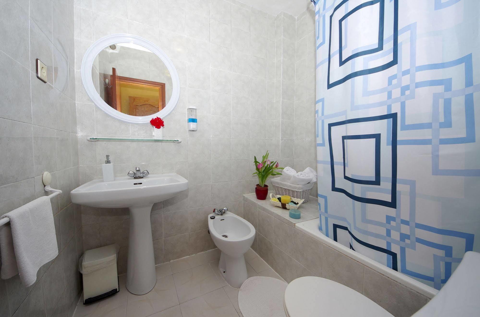 Azahara Guest house *